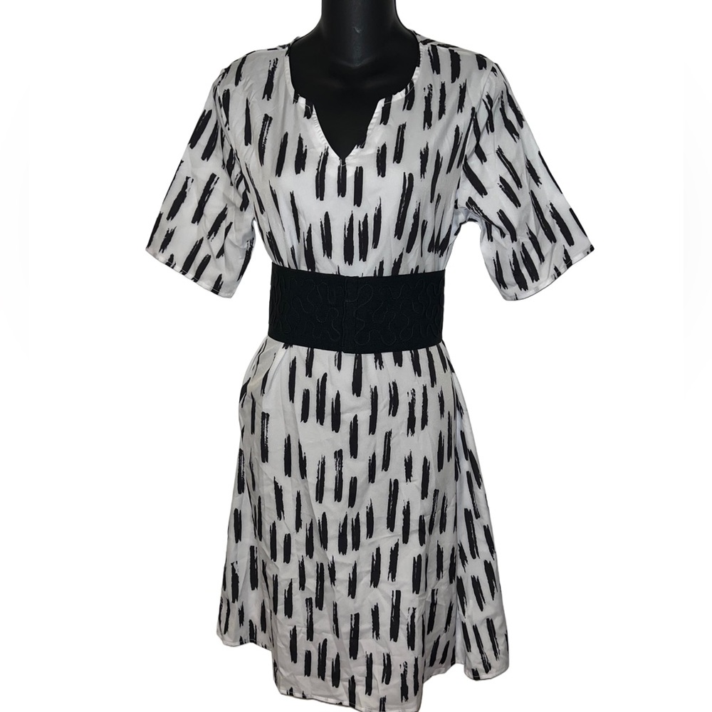 NWT Ladies Stylish Dress